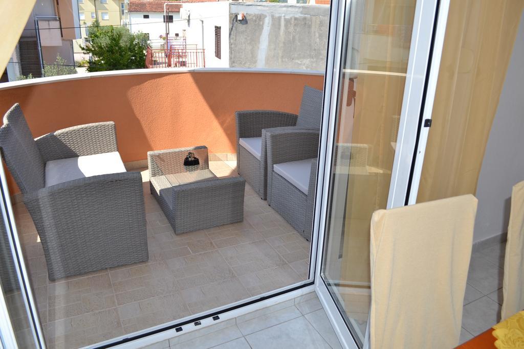 Apartments Marina Srima Exterior photo